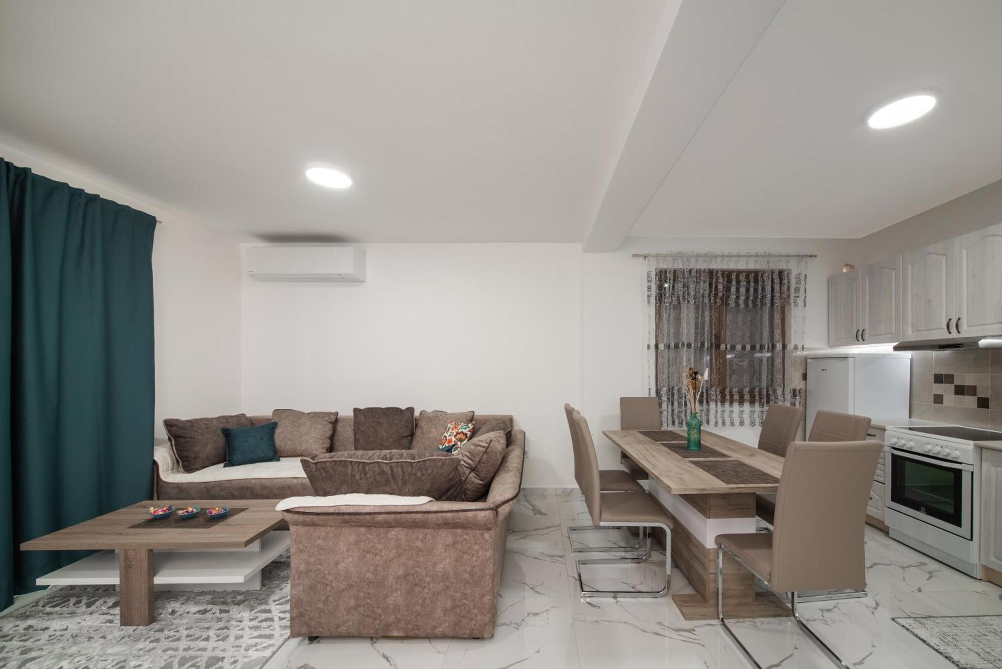 Kasi Apartments Kotor Exterior photo